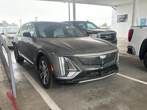 2023 Cadillac LYRIQ Luxury