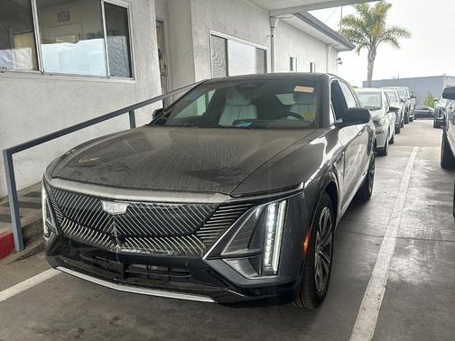2023 Cadillac LYRIQ Luxury