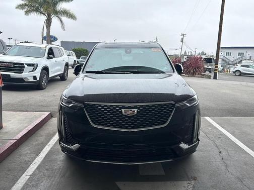 2025 Cadillac XT6 Premium Luxury FWD
