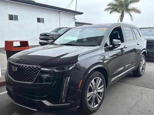 2025 Cadillac XT6 Premium Luxury FWD