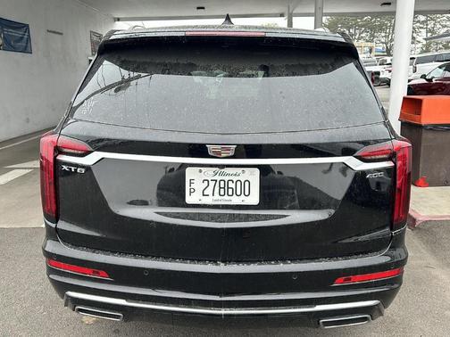 2025 Cadillac XT6 Premium Luxury FWD