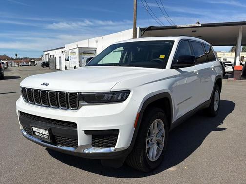2023 Jeep Grand Cherokee L Laredo