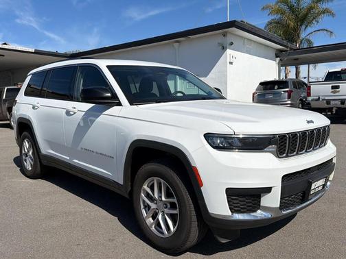 2023 Jeep Grand Cherokee L Laredo