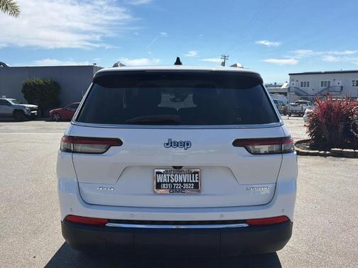 2023 Jeep Grand Cherokee L Laredo