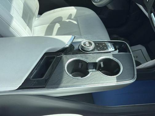 2023 Cadillac LYRIQ Luxury