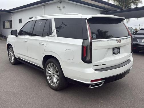 2022 Cadillac Escalade Premium Luxury