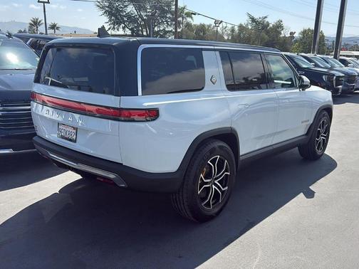 2022 Rivian R1S Launch Edition