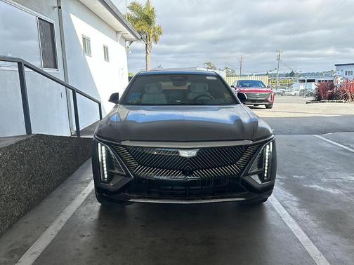 2023 Cadillac LYRIQ Luxury