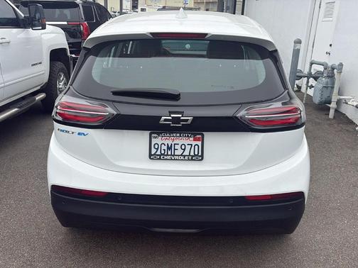 Summit White 2023 Chevrolet Bolt EV 2LT