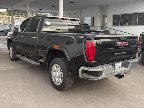 2024 GMC Sierra 2500 SLT