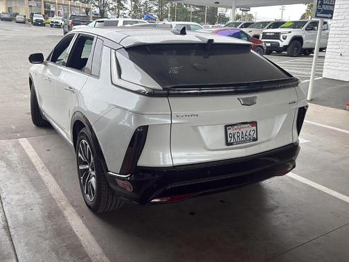 2024 Cadillac LYRIQ Sport