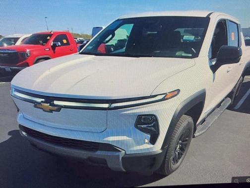 Summit White 2026 Chevrolet Silverado EV Standard Range LT