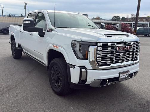 2025 GMC Sierra 2500 Denali