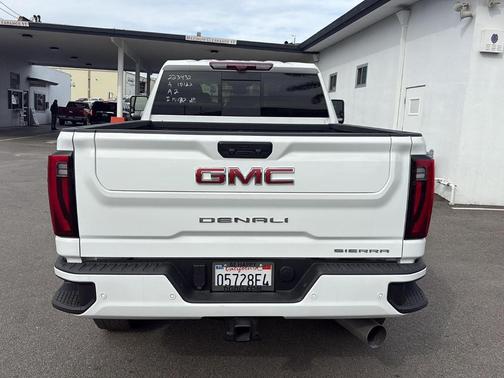 2025 GMC Sierra 2500 Denali
