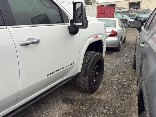 2022 GMC Sierra 2500 Denali