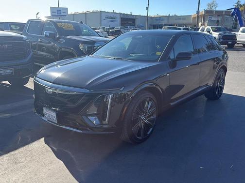 Stellar Black Metallic 2024 Cadillac LYRIQ Sport