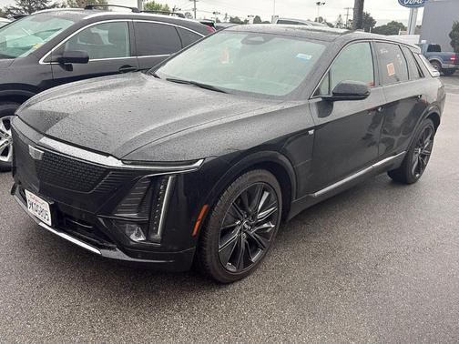 Stellar Black Metallic 2024 Cadillac LYRIQ Sport