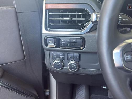 Sterling 2025 GMC Yukon XL Denali
