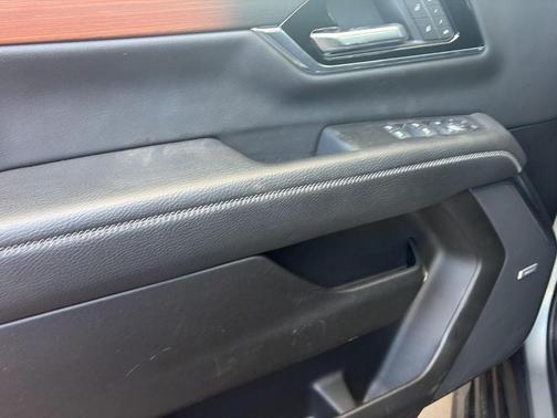 Sterling 2025 GMC Yukon XL Denali
