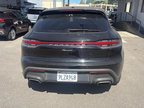 2024 Porsche Macan Base