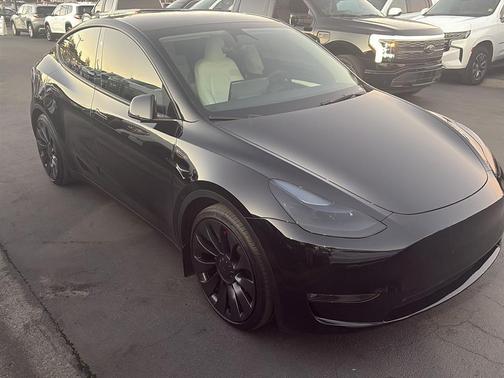 2024 Tesla Model Y Performance
