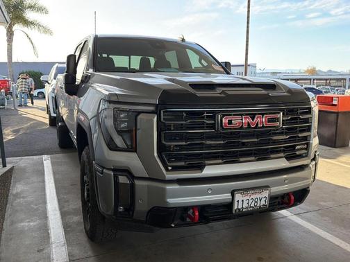 2024 GMC Sierra 2500 AT4