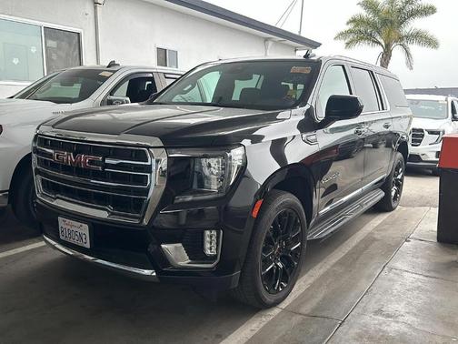 2023 GMC Yukon XL SLT