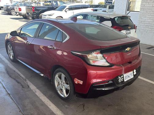 2018 Chevrolet Volt LT