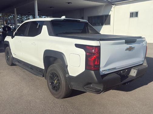 2024 Chevrolet Silverado EV WT