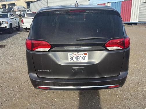 2018 Chrysler Pacifica Touring Plus
