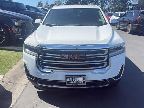 Summit White 2023 GMC Acadia SLT