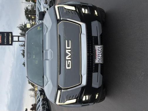 2024 GMC Sierra EV Denali