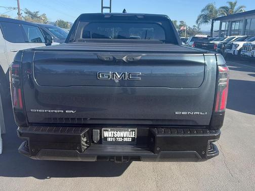 Deep Ocean 2025 GMC Sierra EV Denali