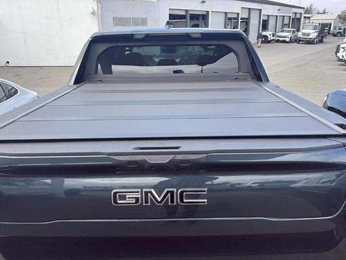 Deep Ocean 2025 GMC Sierra EV Denali