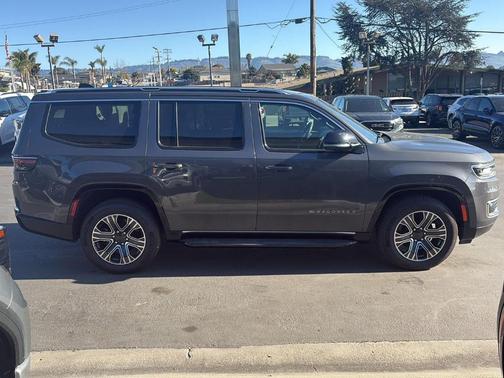 2024 Jeep Wagoneer Series II
