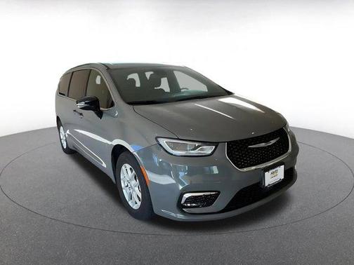 2025 Chrysler Pacifica L