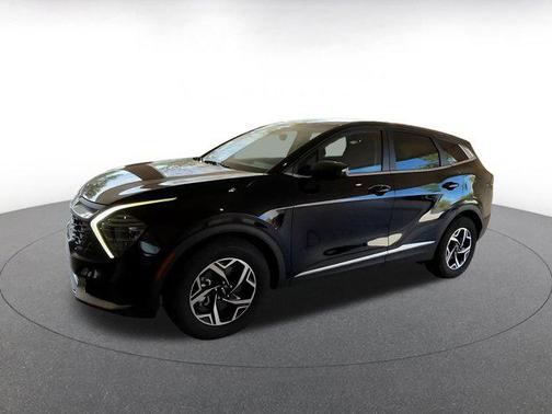 Ebony Black 2025 Kia Sportage LX