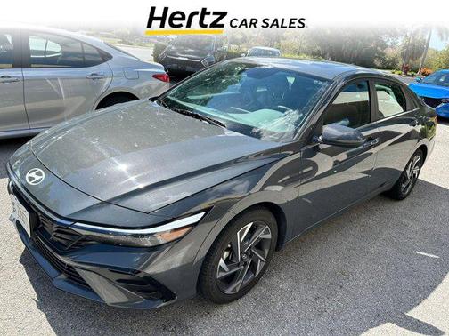 2025 Hyundai ELANTRA SEL