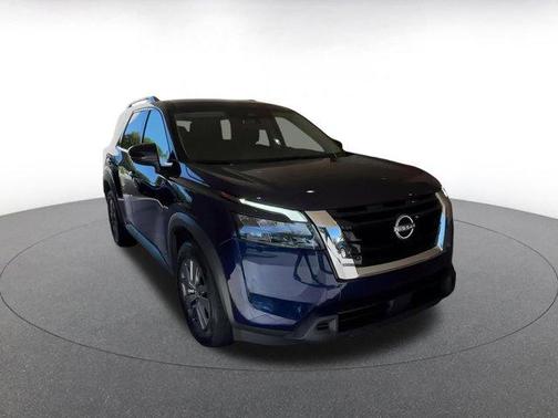 2025 Nissan Pathfinder SV 4WD