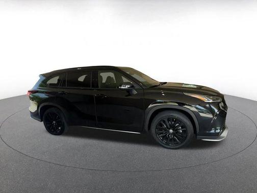 2024 Toyota Highlander XSE