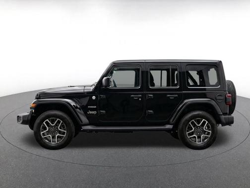 Black Clearcoat 2025 Jeep Wrangler 4-Door Sahara 4x4