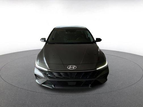 2025 Hyundai ELANTRA HEV Limited