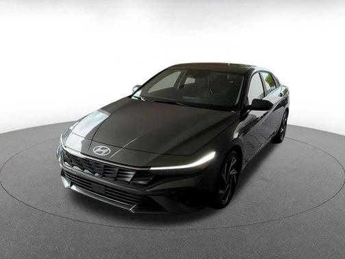 2025 Hyundai ELANTRA HEV Limited