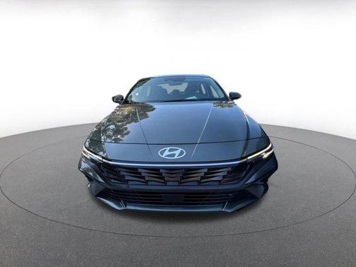 2025 Hyundai ELANTRA HEV Limited