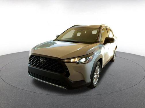 2025 Toyota Corolla Cross LE