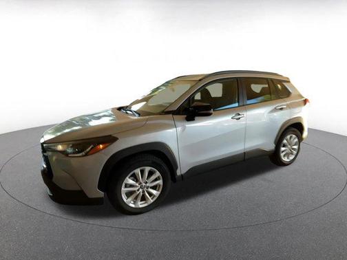 2025 Toyota Corolla Cross LE