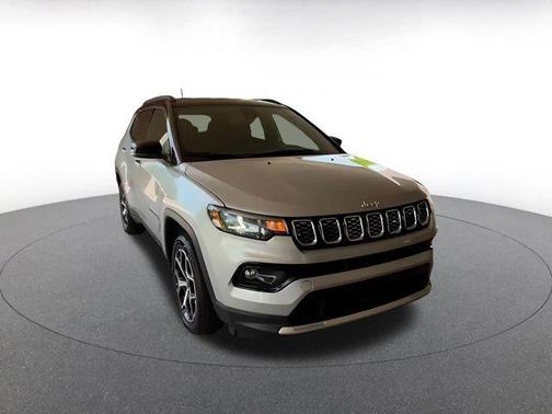 Silver Zynith Metallic Clearcoat 2025 Jeep Compass Limited