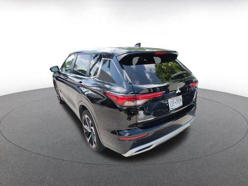 2023 Mitsubishi Outlander SE 2.5 2WD