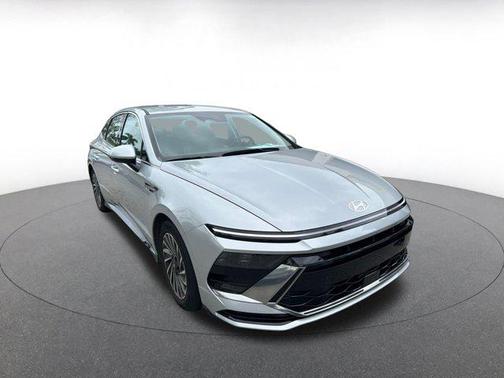 2025 Hyundai SONATA Hybrid SE