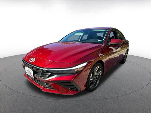 2025 Hyundai ELANTRA SEL